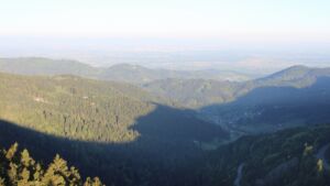 Dieses Bild zeigt eine Webcam-Aufnahme vom Achertal, aufgenommen am Donnerstag, den 30.04.2026 um 07:10 Uhr. Die Temperatur betrug 2.8°C.