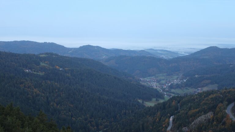 Dieses Bild zeigt eine Webcam-Aufnahme vom Achertal, aufgenommen am Freitag, den 10.10.2025 um 07:30 Uhr. Die Temperatur betrug 7.9°C.