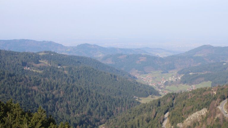 Dieses Bild zeigt eine Webcam-Aufnahme vom Achertal, aufgenommen am Dienstag, den 24.03.2026 um 09:00 Uhr. Die Temperatur betrug 7.8°C.