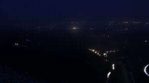 Dieses Bild zeigt eine Webcam-Aufnahme vom Achertal, aufgenommen am Freitag, den 28.11.2025 um 07:00 Uhr. Die Temperatur betrug 0.7°C.