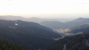 Dieses Bild zeigt eine Webcam-Aufnahme vom Achertal, aufgenommen am Samstag, den 07.02.2026 um 16:40 Uhr. Die Temperatur betrug 8°C.