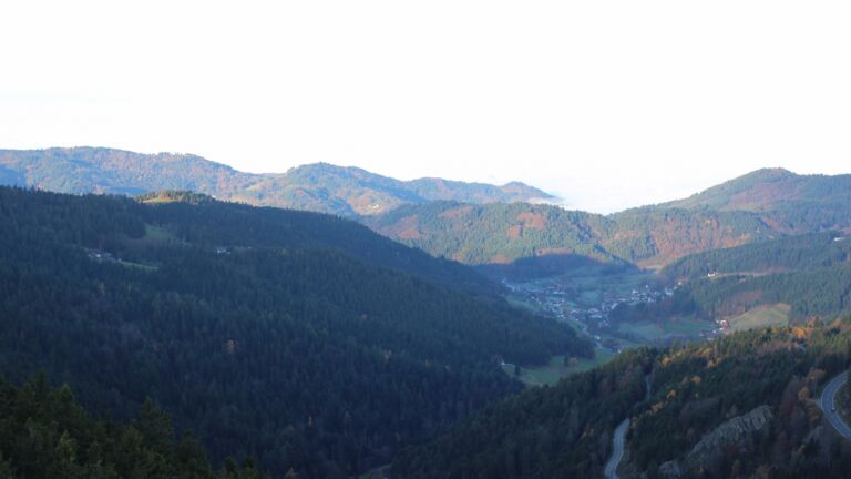 Dieses Bild zeigt eine Webcam-Aufnahme vom Achertal, aufgenommen am Freitag, den 07.11.2025 um 08:40 Uhr. Die Temperatur betrug 8.6°C.