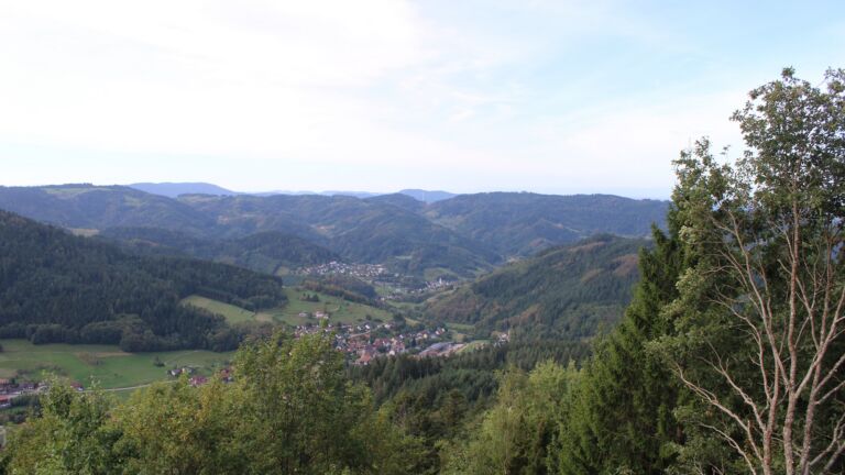 Dieses Bild zeigt eine Webcam-Aufnahme vom Achertal, aufgenommen am Sonntag, den 20.09.2026 um 10:50 Uhr. Die Temperatur betrug 19°C.