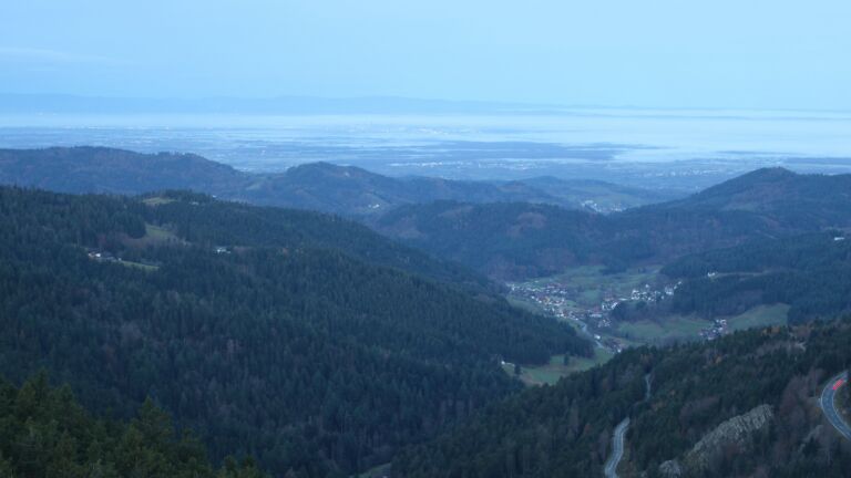 Dieses Bild zeigt eine Webcam-Aufnahme vom Achertal, aufgenommen am Sonntag, den 16.11.2025 um 07:20 Uhr. Die Temperatur betrug 8.3°C.