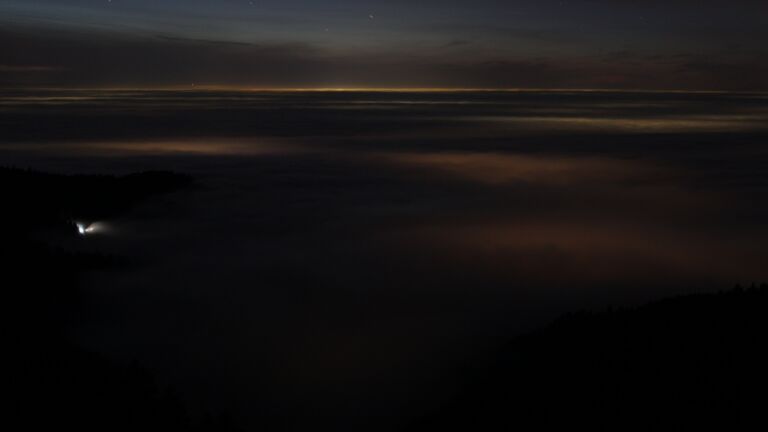 Dieses Bild zeigt eine Webcam-Aufnahme vom Achertal, aufgenommen am Montag, den 22.12.2025 um 18:10 Uhr. Die Temperatur betrug 7.2°C.