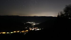 Dieses Bild zeigt eine Webcam-Aufnahme vom Achertal, aufgenommen am Freitag, den 24.07.2026 um 02:30 Uhr. Die Temperatur betrug 14.1°C.