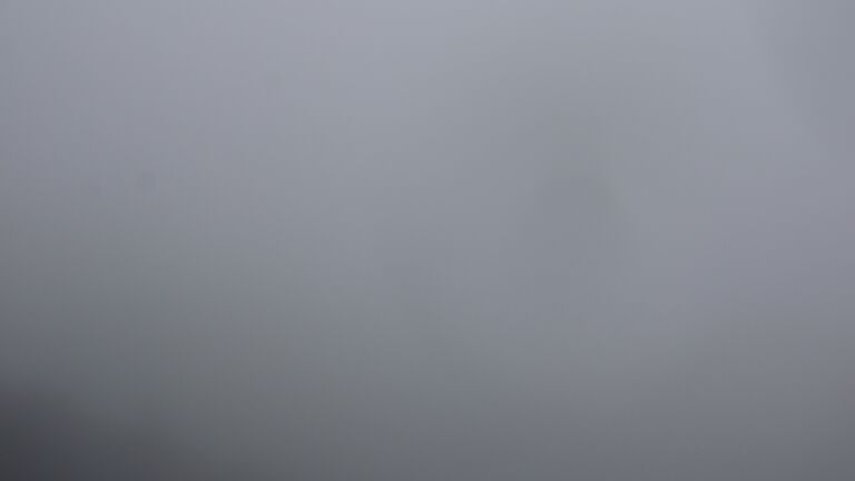 Dieses Bild zeigt eine Webcam-Aufnahme vom Achertal, aufgenommen am Montag, den 27.10.2025 um 11:40 Uhr. Die Temperatur betrug 2.6°C.