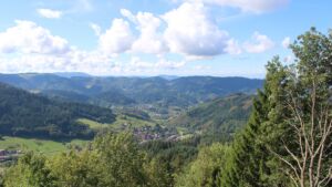Dieses Bild zeigt eine Webcam-Aufnahme vom Achertal, aufgenommen am Montag, den 14.09.2026 um 11:50 Uhr. Die Temperatur betrug 22.2°C.
