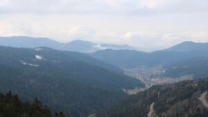 Dieses Bild zeigt eine Webcam-Aufnahme vom Achertal, aufgenommen am Montag, den 09.02.2026 um 14:00 Uhr. Die Temperatur betrug 4°C.