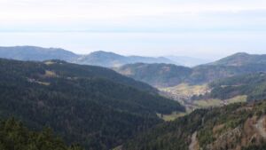 Dieses Bild zeigt eine Webcam-Aufnahme vom Achertal, aufgenommen am Samstag, den 20.12.2025 um 13:10 Uhr. Die Temperatur betrug 10.4°C.