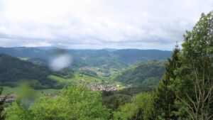 Dieses Bild zeigt eine Webcam-Aufnahme vom Achertal, aufgenommen am Donnerstag, den 14.05.2026 um 11:30 Uhr. Die Temperatur betrug 5.8°C.