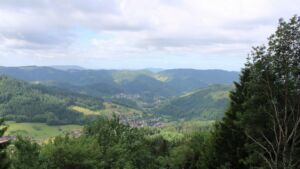 Dieses Bild zeigt eine Webcam-Aufnahme vom Achertal, aufgenommen am Samstag, den 13.06.2026 um 09:40 Uhr. Die Temperatur betrug 15.5°C.