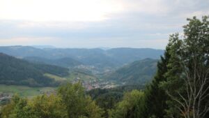 Dieses Bild zeigt eine Webcam-Aufnahme vom Achertal, aufgenommen am Mittwoch, den 30.09.2026 um 18:30 Uhr. Die Temperatur betrug 26.2°C.
