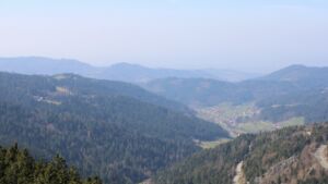 Dieses Bild zeigt eine Webcam-Aufnahme vom Achertal, aufgenommen am Donnerstag, den 19.03.2026 um 12:30 Uhr. Die Temperatur betrug 8.7°C.