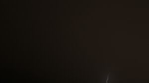 Dieses Bild zeigt eine Webcam-Aufnahme vom Achertal, aufgenommen am Dienstag, den 25.11.2025 um 05:00 Uhr. Die Temperatur betrug 0.2°C.