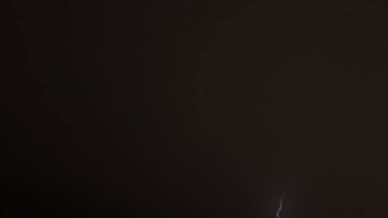 Dieses Bild zeigt eine Webcam-Aufnahme vom Achertal, aufgenommen am Dienstag, den 25.11.2025 um 05:00 Uhr. Die Temperatur betrug 0.2°C.