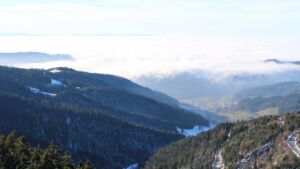 Dieses Bild zeigt eine Webcam-Aufnahme vom Achertal, aufgenommen am Samstag, den 22.11.2025 um 14:20 Uhr. Die Temperatur betrug -2.8°C.