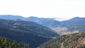 Dieses Bild zeigt eine Webcam-Aufnahme vom Achertal, aufgenommen am Montag, den 10.11.2025 um 13:10 Uhr. Die Temperatur betrug 8.4°C.