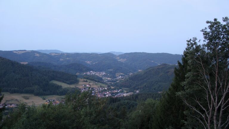 Dieses Bild zeigt eine Webcam-Aufnahme vom Achertal, aufgenommen am Montag, den 10.08.2026 um 05:50 Uhr. Die Temperatur betrug 22.8°C.