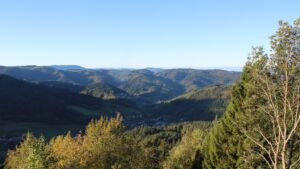 Dieses Bild zeigt eine Webcam-Aufnahme vom Achertal, aufgenommen am Dienstag, den 27.10.2026 um 08:20 Uhr. Die Temperatur betrug 11°C.