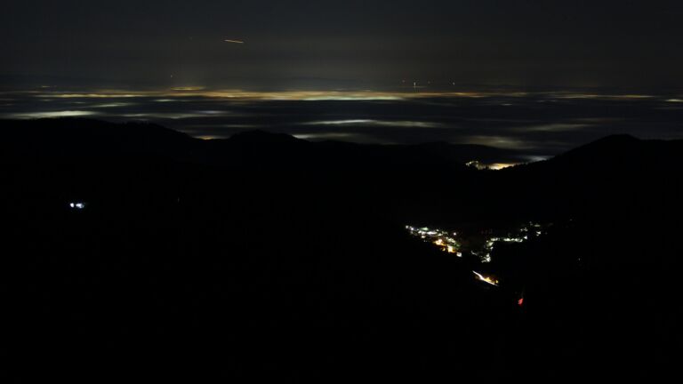 Dieses Bild zeigt eine Webcam-Aufnahme vom Achertal, aufgenommen am Donnerstag, den 26.02.2026 um 05:30 Uhr. Die Temperatur betrug 9°C.