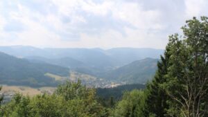 Dieses Bild zeigt eine Webcam-Aufnahme vom Achertal, aufgenommen am Montag, den 17.08.2026 um 14:00 Uhr. Die Temperatur betrug 21.3°C.