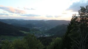 Dieses Bild zeigt eine Webcam-Aufnahme vom Achertal, aufgenommen am Samstag, den 10.10.2026 um 18:40 Uhr. Die Temperatur betrug 9°C.
