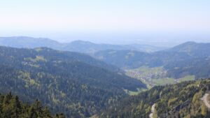 Dieses Bild zeigt eine Webcam-Aufnahme vom Achertal, aufgenommen am Mittwoch, den 22.04.2026 um 15:20 Uhr. Die Temperatur betrug 9.1°C.