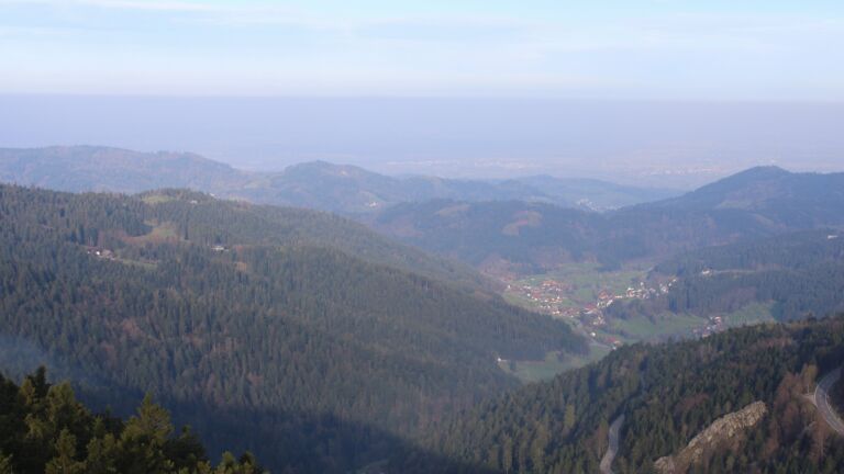 Dieses Bild zeigt eine Webcam-Aufnahme vom Achertal, aufgenommen am Samstag, den 11.04.2026 um 08:20 Uhr. Die Temperatur betrug 10.2°C.