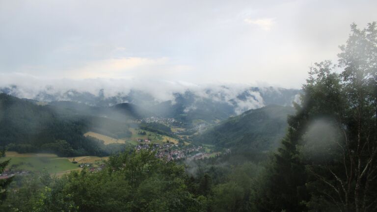 Dieses Bild zeigt eine Webcam-Aufnahme vom Achertal, aufgenommen am Montag, den 29.06.2026 um 06:50 Uhr. Die Temperatur betrug 17.1°C.