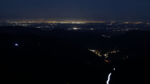 Dieses Bild zeigt eine Webcam-Aufnahme vom Achertal, aufgenommen am Donnerstag, den 18.12.2025 um 07:10 Uhr. Die Temperatur betrug 5.1°C.