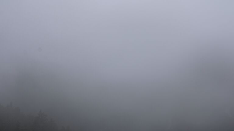 Dieses Bild zeigt eine Webcam-Aufnahme vom Achertal, aufgenommen am Freitag, den 06.06.2025 um 16:30 Uhr. Die Temperatur betrug 12.1°C.