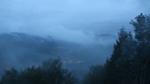 Dieses Bild zeigt eine Webcam-Aufnahme vom Achertal, aufgenommen am Mittwoch, den 09.09.2026 um 06:30 Uhr. Die Temperatur betrug 10.9°C.