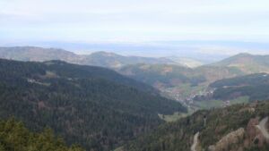 Dieses Bild zeigt eine Webcam-Aufnahme vom Achertal, aufgenommen am Montag, den 06.04.2026 um 09:10 Uhr. Die Temperatur betrug 8.1°C.