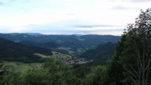 Dieses Bild zeigt eine Webcam-Aufnahme vom Achertal, aufgenommen am Mittwoch, den 10.06.2026 um 20:20 Uhr. Die Temperatur betrug 10.1°C.