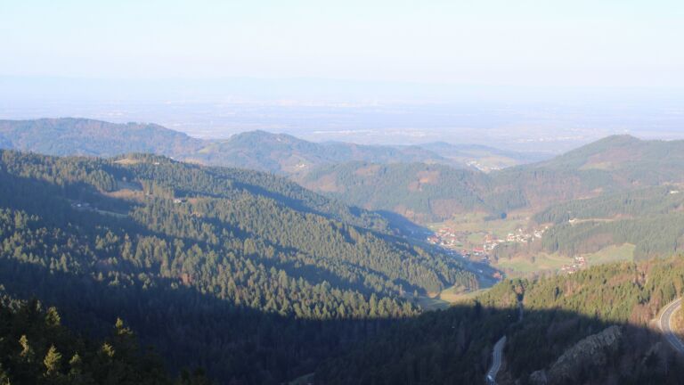 Dieses Bild zeigt eine Webcam-Aufnahme vom Achertal, aufgenommen am Dienstag, den 03.03.2026 um 08:30 Uhr. Die Temperatur betrug 8.2°C.