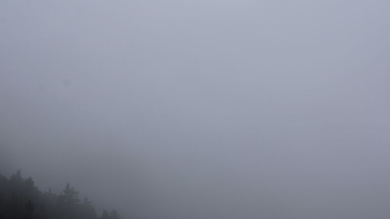 Dieses Bild zeigt eine Webcam-Aufnahme vom Achertal, aufgenommen am Montag, den 14.07.2025 um 14:30 Uhr. Die Temperatur betrug 13.6°C.