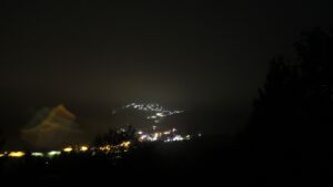 Dieses Bild zeigt eine Webcam-Aufnahme vom Achertal, aufgenommen am Samstag, den 22.08.2026 um 01:00 Uhr. Die Temperatur betrug 11.4°C.