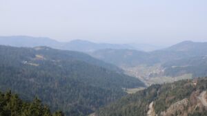 Dieses Bild zeigt eine Webcam-Aufnahme vom Achertal, aufgenommen am Montag, den 09.03.2026 um 11:30 Uhr. Die Temperatur betrug 11.6°C.