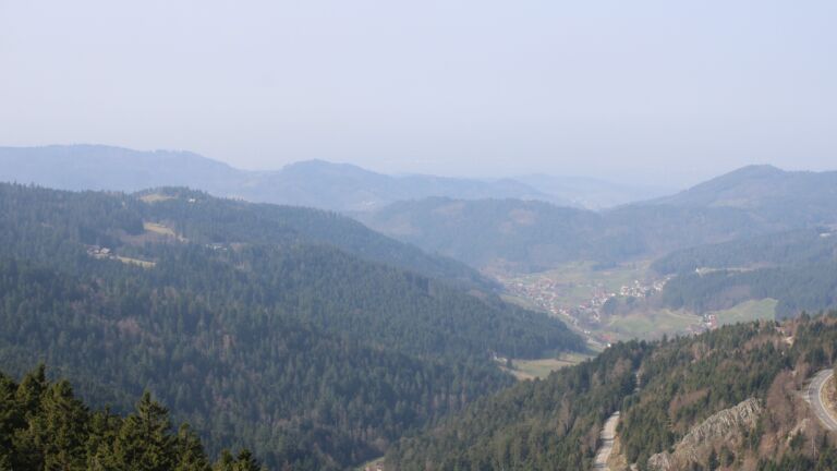 Dieses Bild zeigt eine Webcam-Aufnahme vom Achertal, aufgenommen am Montag, den 09.03.2026 um 11:30 Uhr. Die Temperatur betrug 11.6°C.