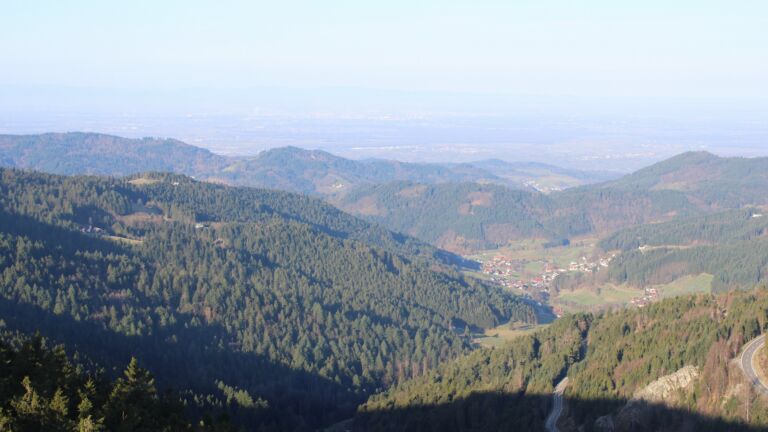 Dieses Bild zeigt eine Webcam-Aufnahme vom Achertal, aufgenommen am Dienstag, den 03.03.2026 um 08:50 Uhr. Die Temperatur betrug 8.4°C.