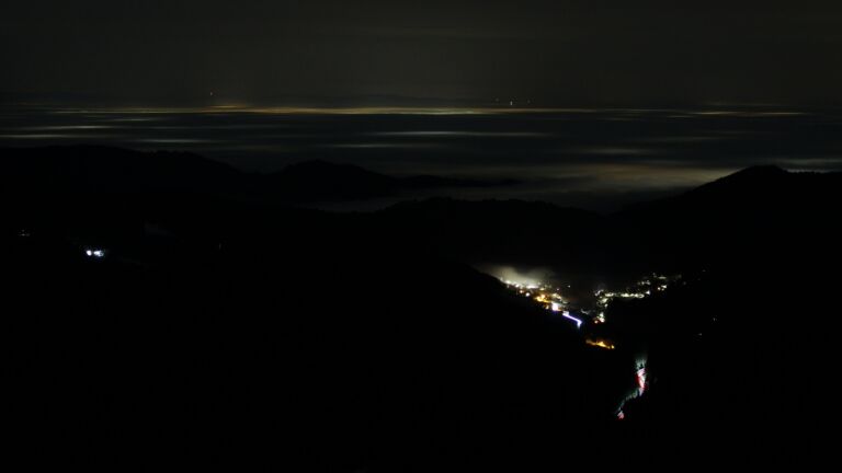 Dieses Bild zeigt eine Webcam-Aufnahme vom Achertal, aufgenommen am Donnerstag, den 22.01.2026 um 00:30 Uhr. Die Temperatur betrug 5.2°C.