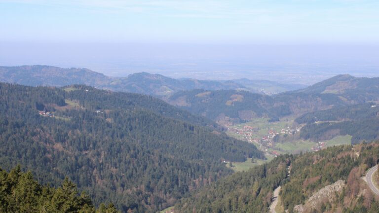 Dieses Bild zeigt eine Webcam-Aufnahme vom Achertal, aufgenommen am Samstag, den 11.04.2026 um 10:40 Uhr. Die Temperatur betrug 12.5°C.