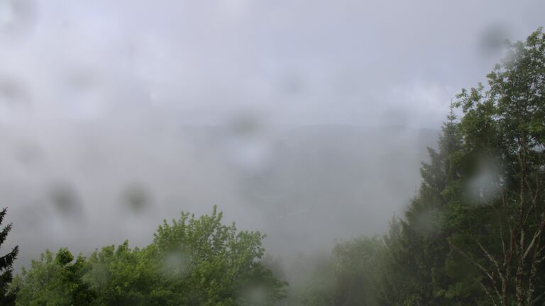 Dieses Bild zeigt eine Webcam-Aufnahme vom Achertal, aufgenommen am Dienstag, den 12.05.2026 um 09:10 Uhr. Die Temperatur betrug 1.7°C.