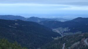 Dieses Bild zeigt eine Webcam-Aufnahme vom Achertal, aufgenommen am Sonntag, den 30.11.2025 um 07:40 Uhr. Die Temperatur betrug 4.7°C.