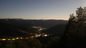 Dieses Bild zeigt eine Webcam-Aufnahme vom Achertal, aufgenommen am Samstag, den 26.09.2026 um 05:50 Uhr. Die Temperatur betrug 16°C.