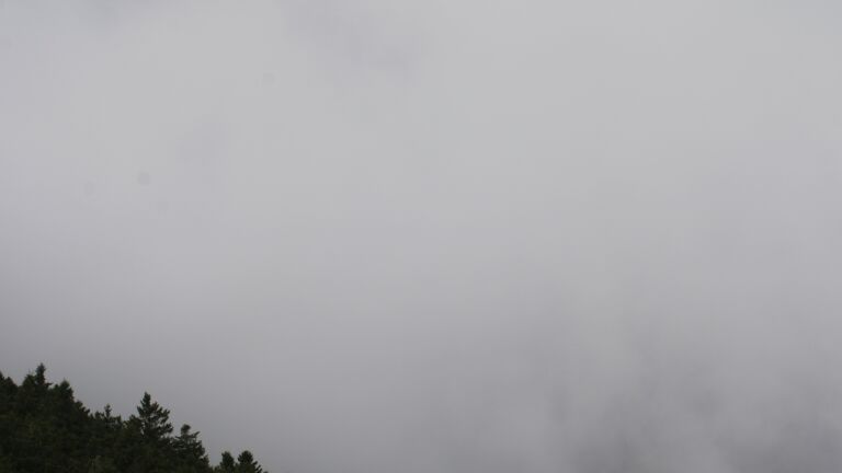 Dieses Bild zeigt eine Webcam-Aufnahme vom Achertal, aufgenommen am Dienstag, den 30.09.2025 um 12:30 Uhr. Die Temperatur betrug 10.1°C.