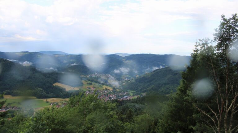 Dieses Bild zeigt eine Webcam-Aufnahme vom Achertal, aufgenommen am Montag, den 29.06.2026 um 07:40 Uhr. Die Temperatur betrug 16.2°C.