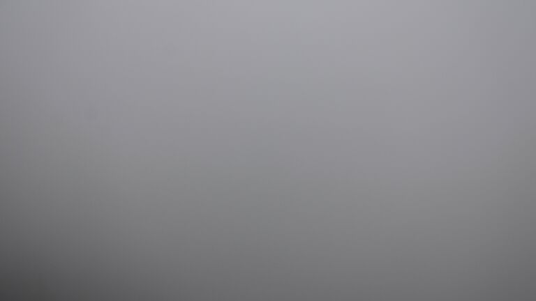 Dieses Bild zeigt eine Webcam-Aufnahme vom Achertal, aufgenommen am Sonntag, den 21.09.2025 um 09:10 Uhr. Die Temperatur betrug 12°C.