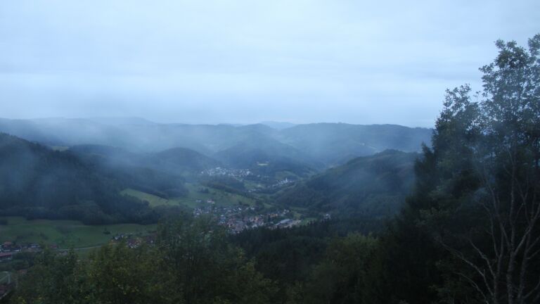 Dieses Bild zeigt eine Webcam-Aufnahme vom Achertal, aufgenommen am Dienstag, den 13.10.2026 um 18:50 Uhr. Die Temperatur betrug 11.5°C.